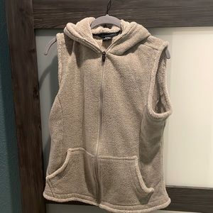 KUHL Women’s hooded Sherpa fleece vest